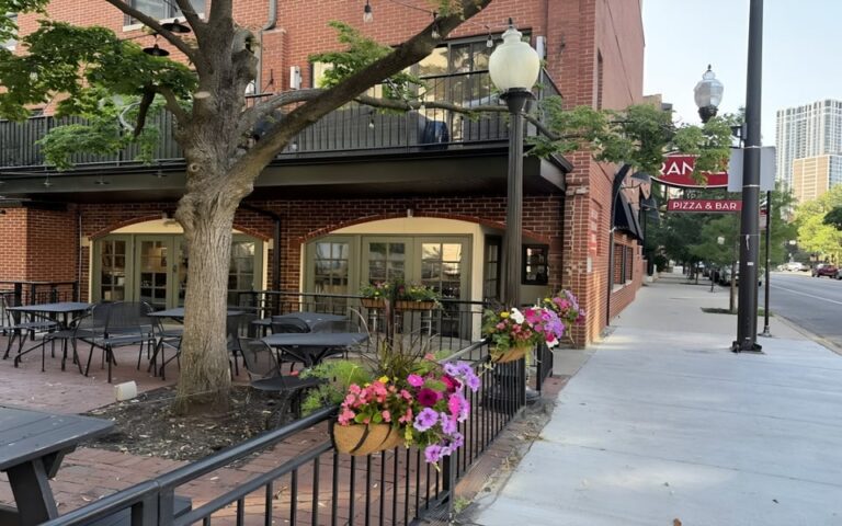 Ranalli’s Pizza Bar – Lincoln Park