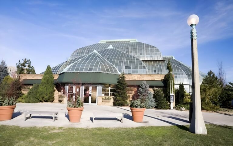 The Lincoln Park Conservatory